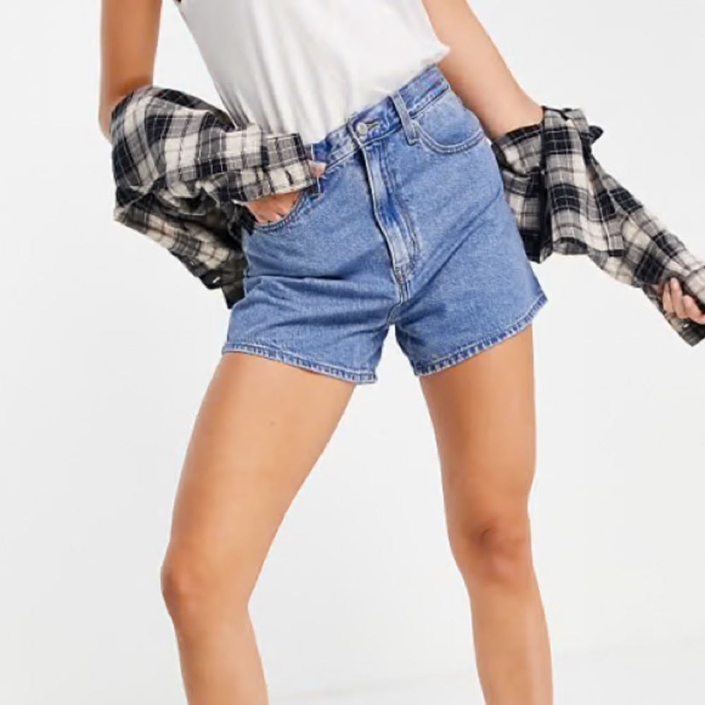 Levi’s High Loose Shorts